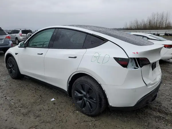 7SAYGDEE8SF219452 2025 TESLA MODEL Y - Image 2