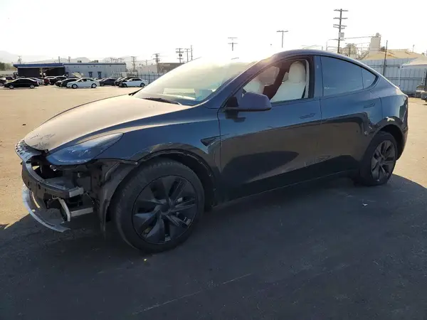 7SAYGDEE8SF235022 2025 TESLA MODEL Y - Image 1