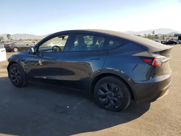 7SAYGDEE8SF235022 2025 TESLA MODEL Y - Image 2