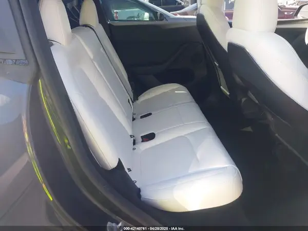 7SAYGDEE8SF244254 2025 TESLA MODEL Y - Image 8