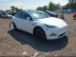 7SAYGDEE8SF245260 2025 TESLA MODEL Y