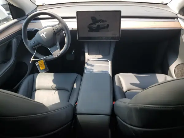 7SAYGDEE8SF247834 2025 TESLA MODEL Y - Image 8