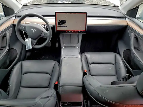 7SAYGDEE8SF249311 2025 TESLA MODEL Y - Image 8