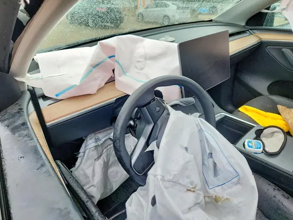 7SAYGDEE8SF258297 2025 TESLA MODEL Y - Image 8