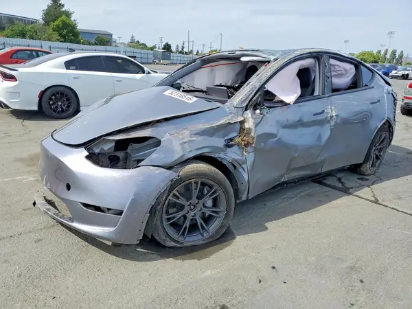 7SAYGDEE8SF263595 2025 TESLA MODEL Y - Image 1