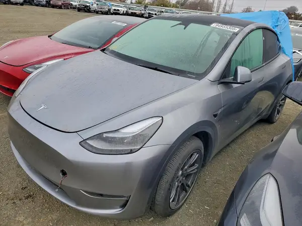 7SAYGDEE8SF281613 2025 TESLA MODEL Y - Image 2