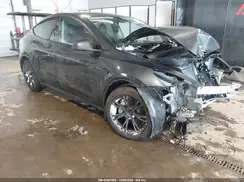 7SAYGDEE8SF286147 2025 TESLA MODEL Y