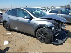 7SAYGDEE8SF287265 2025 TESLA MODEL Y