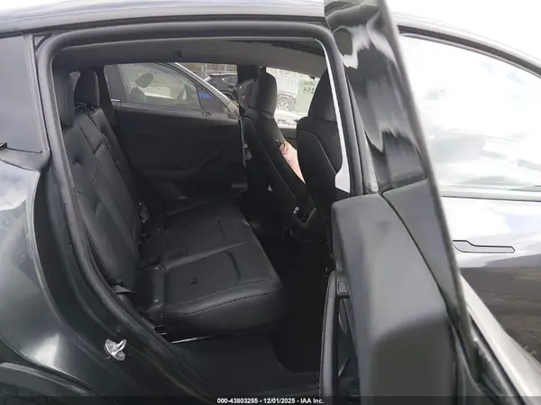 7SAYGDEE8SF290411 2025 TESLA MODEL Y - Image 8