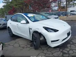 7SAYGDEE8SF301889 2025 TESLA MODEL Y