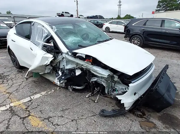 7SAYGDEE8TA384965 2026 TESLA MODEL Y - Image 1