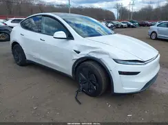 7SAYGDEE8TA385078 2026 TESLA MODEL Y
