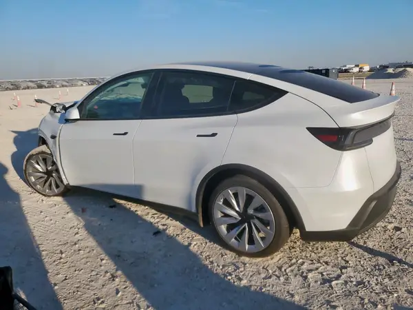 7SAYGDEE8TA392029 2026 TESLA MODEL Y - Image 2
