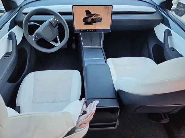 7SAYGDEE8TA395433 2026 TESLA MODEL Y - Image 8