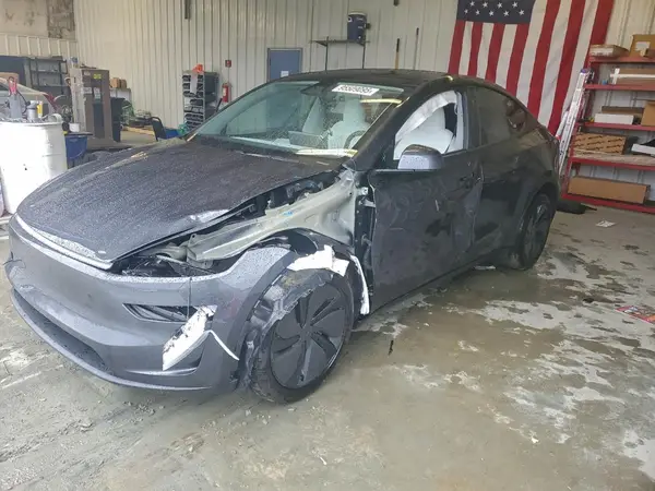 7SAYGDEE8TA414241 2026 TESLA MODEL Y - Image 1