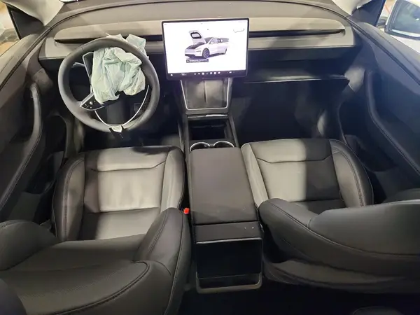 7SAYGDEE8TA414434 2026 TESLA MODEL Y - Image 8