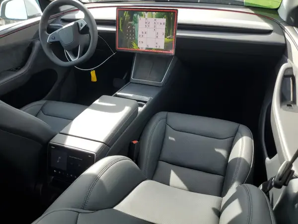 7SAYGDEE8TA448714 2026 TESLA MODEL Y - Image 8