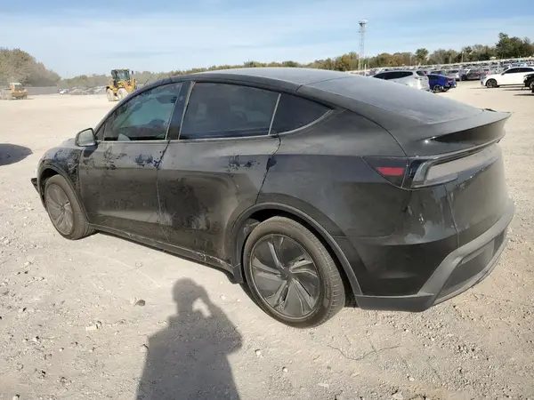 7SAYGDEE8TA456442 2026 TESLA MODEL Y - Image 2