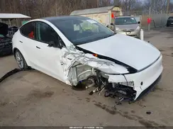 7SAYGDEE8TA456828 2026 TESLA MODEL Y