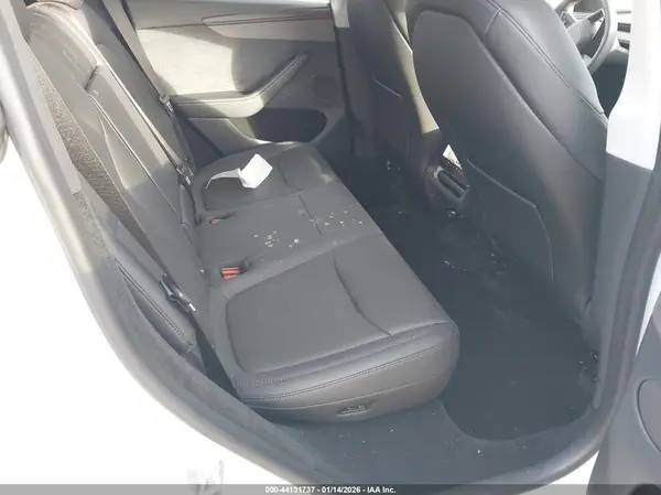 7SAYGDEE8TA456828 2026 TESLA MODEL Y - Image 8