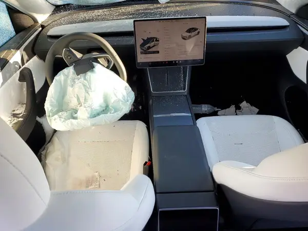 7SAYGDEE8TA460474 2026 TESLA MODEL Y - Image 8