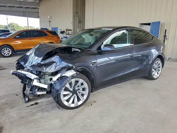 7SAYGDEE8TA464380 2026 TESLA MODEL Y - Image 1