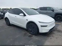 7SAYGDEE8TA465755 2026 TESLA MODEL Y