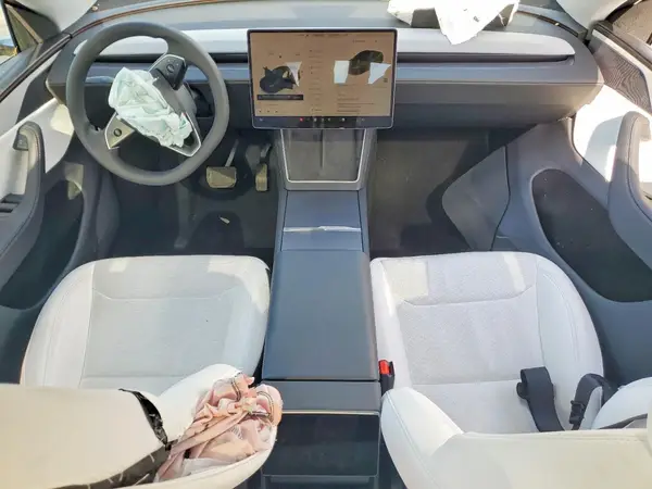 7SAYGDEE8TA467540 2026 TESLA MODEL Y - Image 8