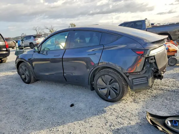 7SAYGDEE8TA470390 2026 TESLA MODEL Y - Image 2