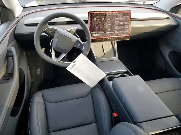 7SAYGDEE8TA470390 2026 TESLA MODEL Y - Image 8