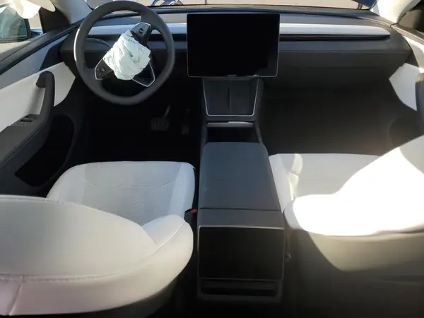 7SAYGDEE8TA475573 2026 TESLA MODEL Y - Image 8