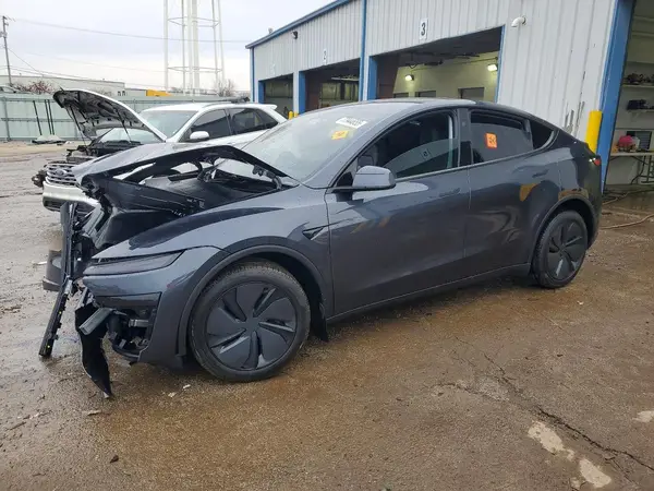 7SAYGDEE8TA499811 2026 TESLA MODEL Y - Image 1