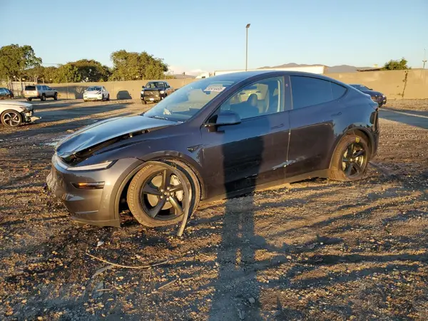 7SAYGDEE8TA584454 2026 TESLA MODEL Y - Image 1