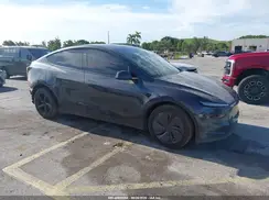 7SAYGDEE8TA625715 2026 TESLA MODEL Y
