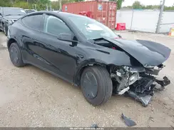 7SAYGDEE8TA629988 2026 TESLA MODEL Y