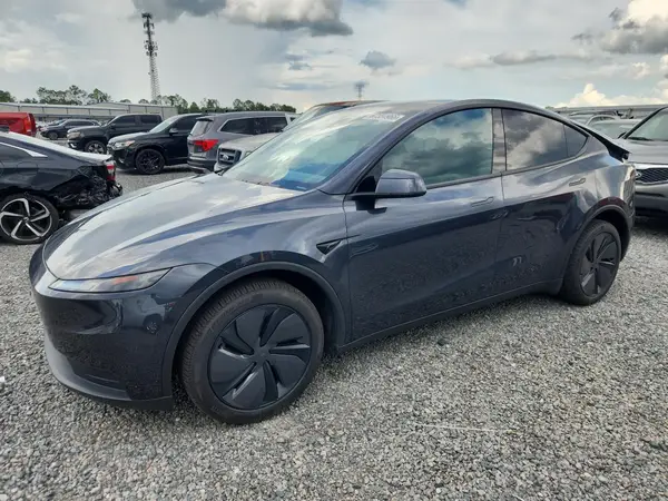 7SAYGDEE8TA672341 2026 TESLA MODEL Y - Image 1