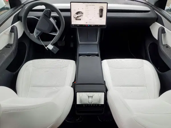 7SAYGDEE8TF323411 2026 TESLA MODEL Y - Image 8