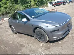 7SAYGDEE8TF326602 2026 TESLA MODEL Y
