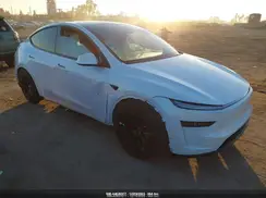 7SAYGDEE8TF331279 2026 TESLA MODEL Y