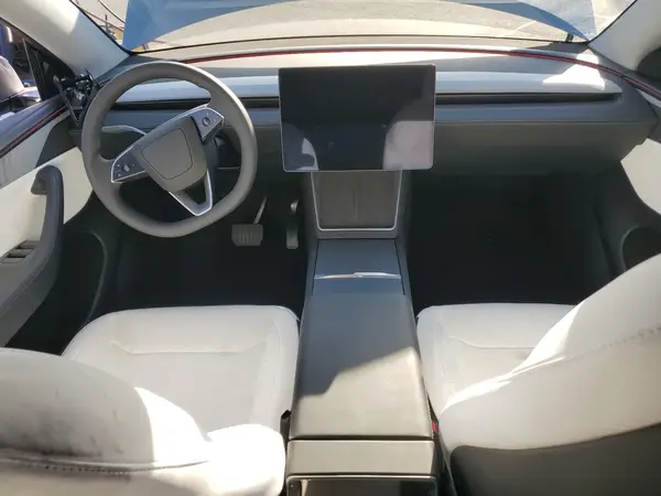 7SAYGDEE8TF336725 2026 TESLA MODEL Y - Image 8