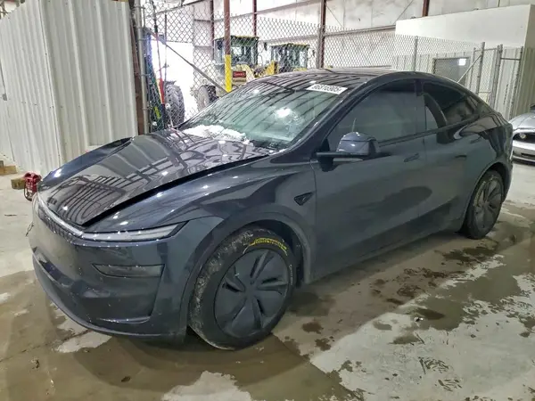 7SAYGDEE8TF338913 2026 TESLA MODEL Y - Image 1