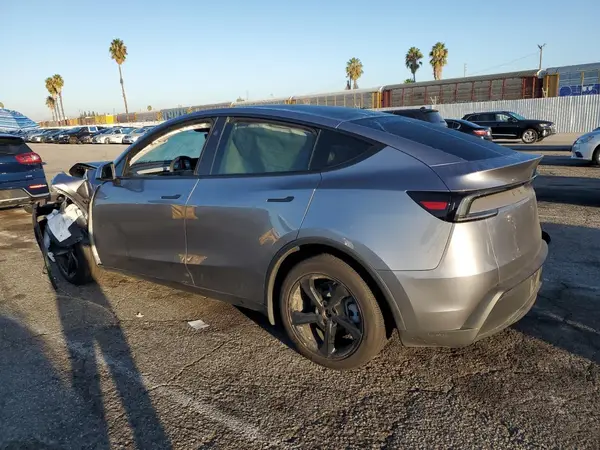 7SAYGDEE8TF341648 2026 TESLA MODEL Y - Image 2
