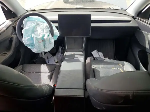 7SAYGDEE8TF347692 2026 TESLA MODEL Y - Image 8