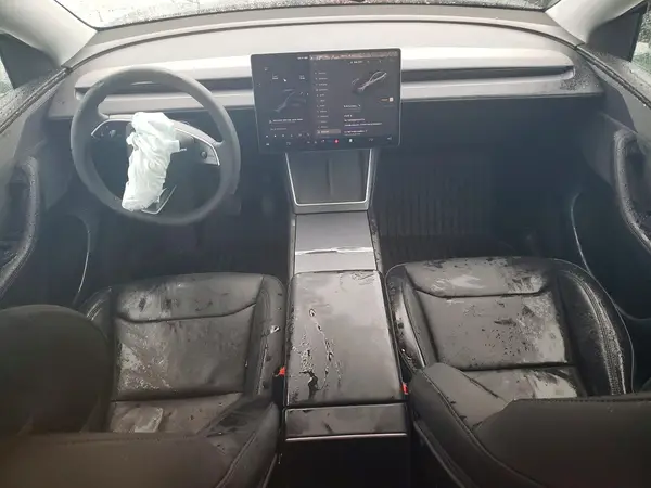 7SAYGDEE8TF347773 2026 TESLA MODEL Y - Image 8