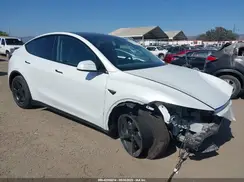 7SAYGDEE8TF347983 2026 TESLA MODEL Y