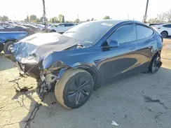 7SAYGDEE8TF355016 2026 TESLA MODEL Y