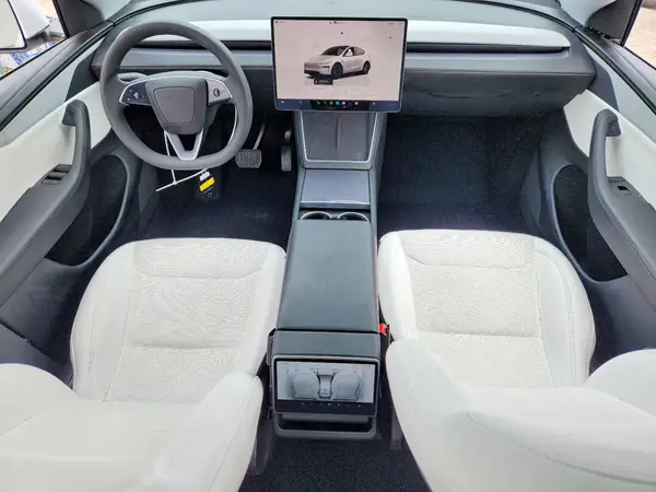 7SAYGDEE8TF359387 2026 TESLA MODEL Y - Image 8