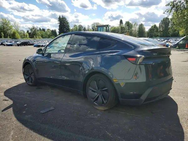 7SAYGDEE8TF365206 2026 TESLA MODEL Y - Image 2