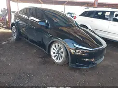 7SAYGDEE8TF374259 2026 TESLA MODEL Y