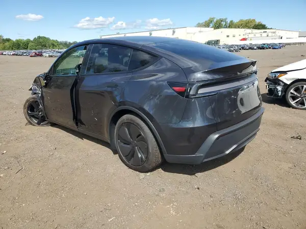 7SAYGDEE8TF386640 2026 TESLA MODEL Y - Image 2